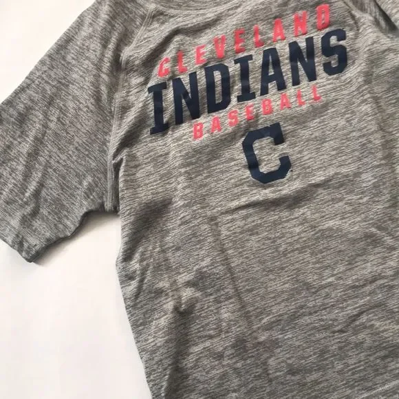 Mens Cleveland Indians baseball short sleeve shirt - Picture 3 of 4